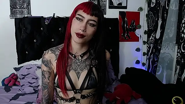mayaREDdoll online show from July 15, 2:17 am