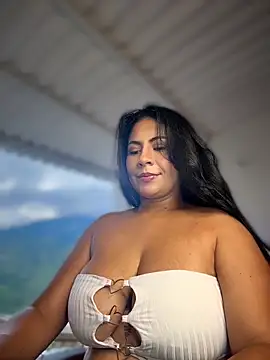 samanthahut1 online show from April 22, 9:49 pm