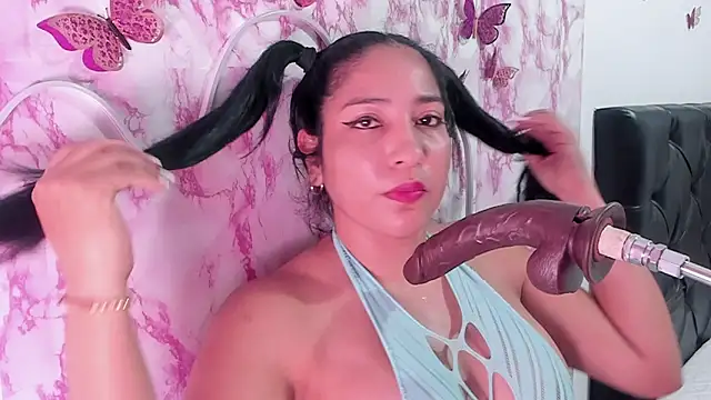 Snapshot of sweetyblowjob19 chatting on October 26, 11:49 am sweetyblowjob19 online show from October 26, 11:49 am