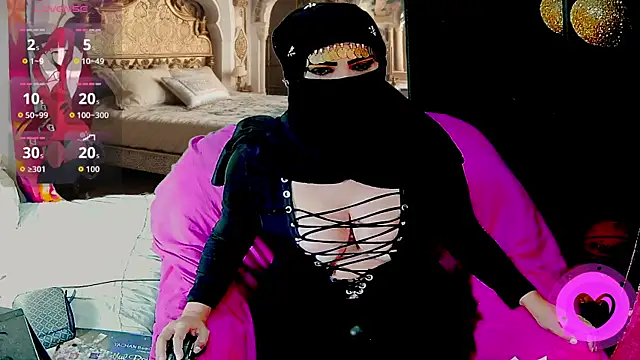 SultanaLayla online show from November 1, 8:33 pm