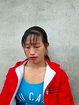 Snapshot of ngocngoc_cute chatting on October 4, 12:52 am ngocngoc cute online show from October 4, 12:52 am