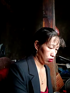 Snapshot of ngocngoc_cute chatting on October 29, 2:03 am ngocngoc cute online show from October 29, 2:03 am