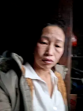 Snapshot of ngocngoc_cute chatting on November 3, 11:37 pm ngocngoc cute online show from November 3, 11:37 pm