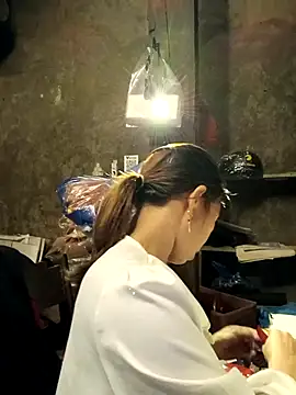 Snapshot of ngocngoc_cute chatting on November 9, 3:21 pm ngocngoc cute online show from November 9, 3:21 pm