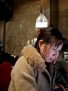 Snapshot of ngocngoc_cute chatting on November 11, 1:33 pm ngocngoc cute online show from November 11, 1:33 pm