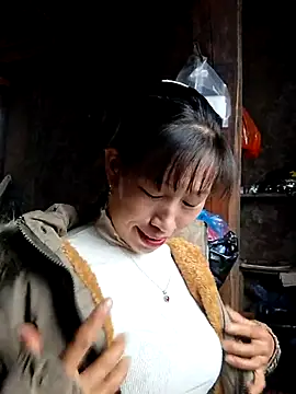 Snapshot of ngocngoc_cute chatting on November 13, 1:59 am ngocngoc cute online show from November 13, 1:59 am