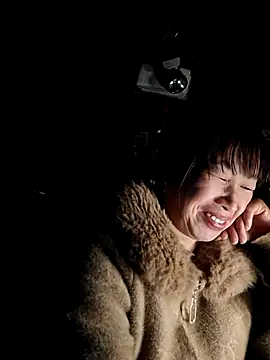 Snapshot of ngocngoc_cute chatting on November 17, 1:17 pm ngocngoc cute online show from November 17, 1:17 pm