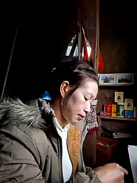 Snapshot of ngocngoc_cute chatting on November 27, 11:51 pm ngocngoc cute online show from November 27, 11:51 pm