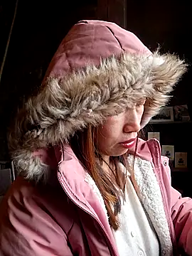 Snapshot of ngocngoc_cute chatting on December 5, 3:48 am ngocngoc cute online show from December 5, 3:48 am