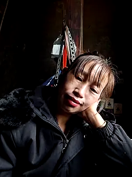 Snapshot of ngocngoc_cute chatting on December 14, 3:34 am ngocngoc cute online show from December 14, 3:34 am