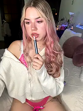 Snapshot of NastyaKiss1 chatting on October 7, 6:27 pm NastyaKiss1 online show from October 7, 6:27 pm