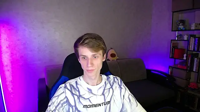 yes cute boy  online show from November 5, 7:14 pm