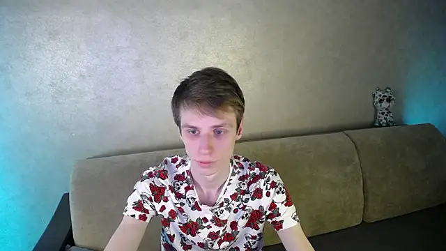 Snapshot of yes_cute_boy_ chatting on March 10, 5:51 pm yes cute boy online show from March 10, 5:51 pm