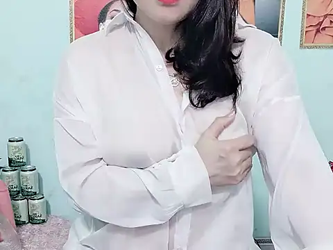 Snapshot of Spa-LinhLinh chatting on May 12, 8:44 am Spa-LinhLinh online show from May 12, 8:44 am