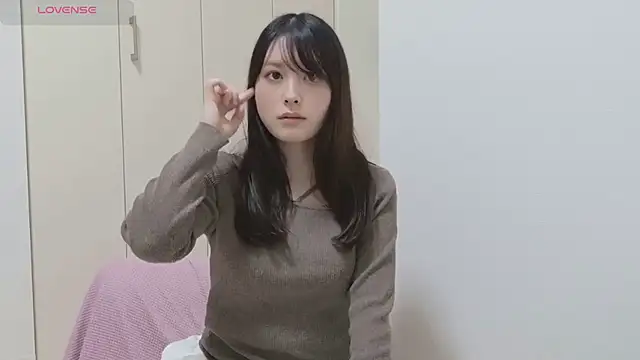 Snapshot of coharu_01 chatting on December 20, 12:01 pm coharu 01 online show from December 20, 12:01 pm