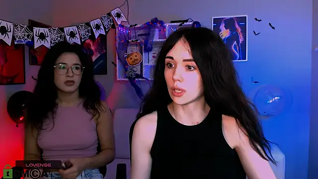 Snapshot of riley_sanders chatting on October 30, 10:16 am riley sanders online show from October 30, 10:16 am