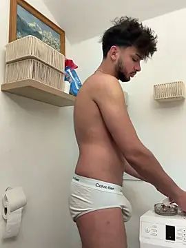 Gipsyboysteve online show from April 21, 3:24 am