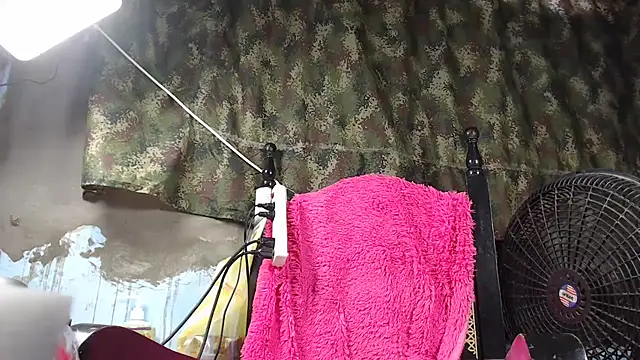 Snapshot of maggi_hotsson chatting on January 17, 10:13 pm maggi hotsson online show from January 17, 10:13 pm