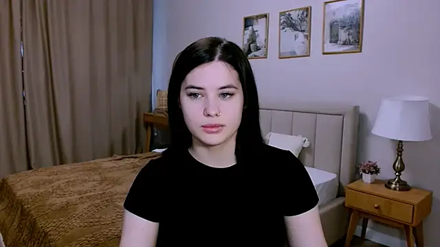 lil angel  online show from February 17, 8:11 am