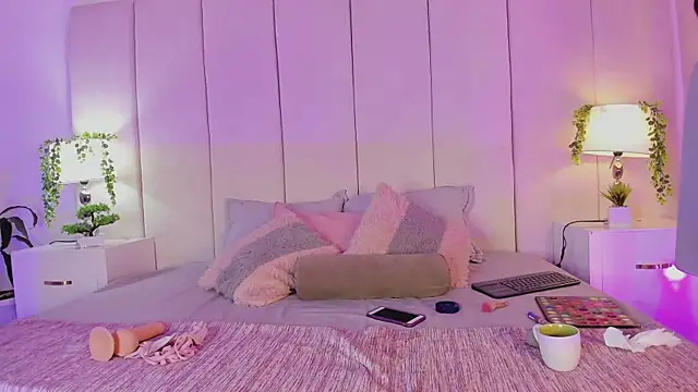 mia rousse25 online show from September 25, 2:10 pm