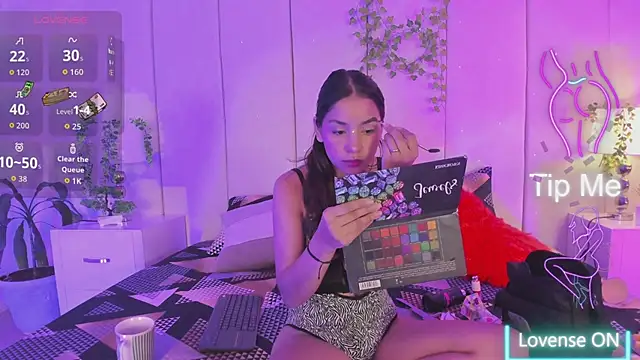 mia rousse25 online show from March 4, 3:18 pm