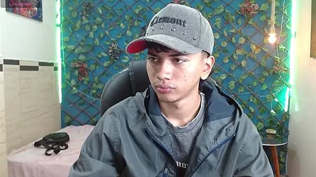 markbowie online show from February 1, 1:42 pm