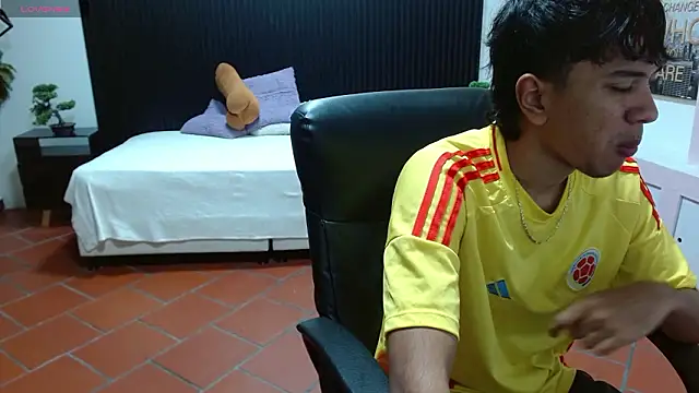 markbowie online show from February 8, 3:04 pm