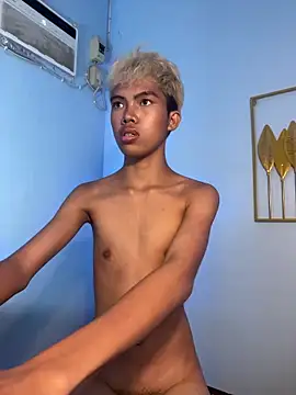 urcumjp online show from April 15, 4:03 pm