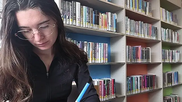 bambifarrina online show from February 12, 3:51 pm