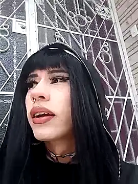 Snapshot of Foxxy_Doll chatting on September 25, 3:05 pm Foxxy Doll online show from September 25, 3:05 pm