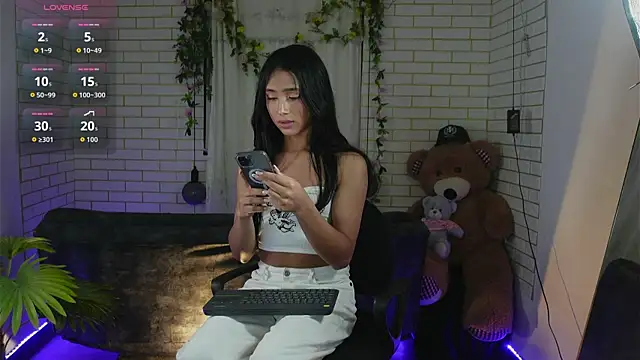 ashley winhouse online show from September 20, 2:01 am