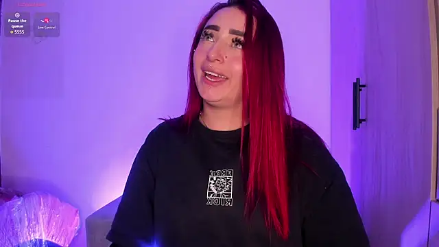 scarlett Collinss online show from November 6, 4:13 am