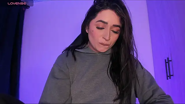 scarlett Collinss online show from April 28, 1:27 pm