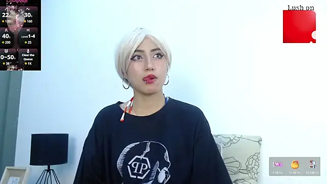 Vampgyal online show from October 9, 8:45 am