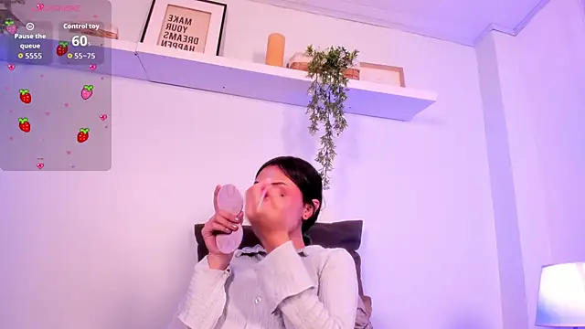 Vampgyal online show from March 3, 9:10 pm