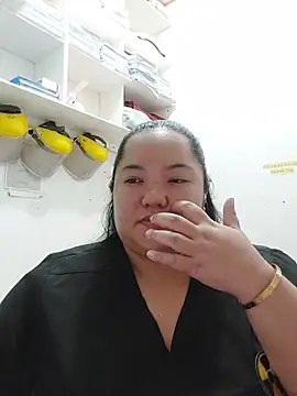 LianaCruzado online show from June 13, 2:04 pm