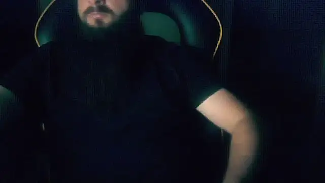 Snapshot of LondonMan1988 chatting on October 11, 6:39 pm LondonMan1988 online show from October 11, 6:39 pm