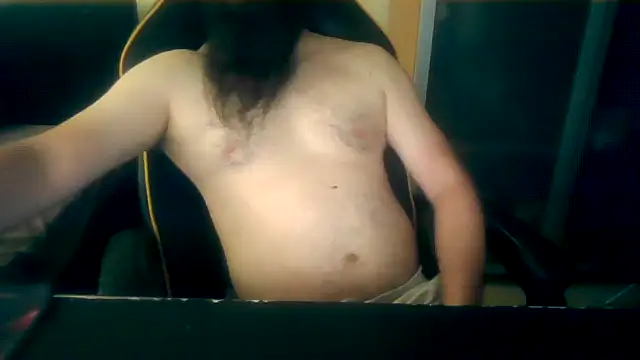 Snapshot of LondonMan1988 chatting on April 25, 5:43 am LondonMan1988 online show from April 25, 5:43 am