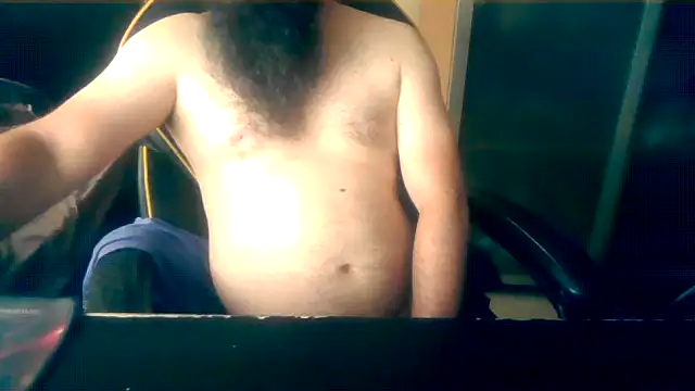 Snapshot of LondonMan1988 chatting on May 4, 6:42 am LondonMan1988 online show from May 4, 6:42 am