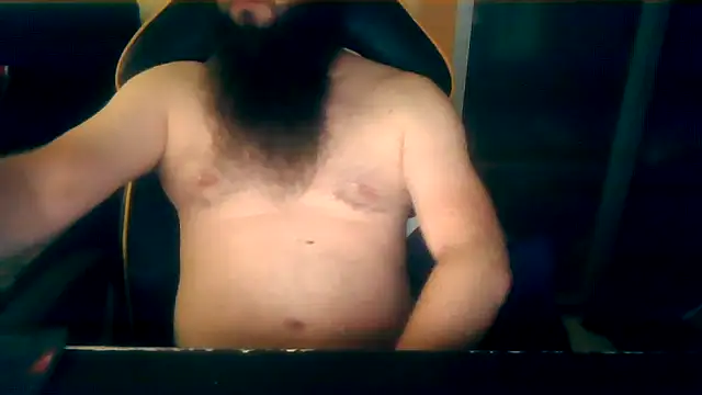 Snapshot of LondonMan1988 chatting on May 6, 6:24 pm LondonMan1988 online show from May 6, 6:24 pm