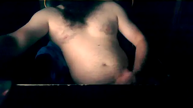 Snapshot of LondonMan1988 chatting on May 13, 8:16 pm LondonMan1988 online show from May 13, 8:16 pm