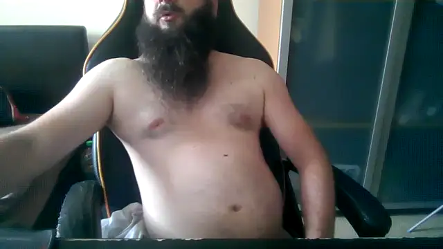 Snapshot of LondonMan1988 chatting on May 29, 6:44 am LondonMan1988 online show from May 29, 6:44 am