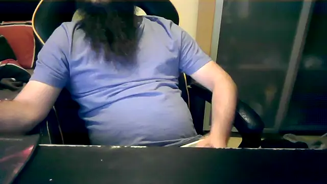 Snapshot of LondonMan1988 chatting on June 2, 9:39 pm LondonMan1988 online show from June 2, 9:39 pm