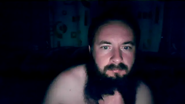 Snapshot of LondonMan1988 chatting on June 10, 10:52 pm LondonMan1988 online show from June 10, 10:52 pm