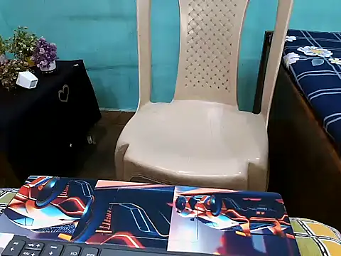 Snapshot of RIYA_SOOD chatting on September 13, 7:52 am RIYA SOOD online show from September 13, 7:52 am