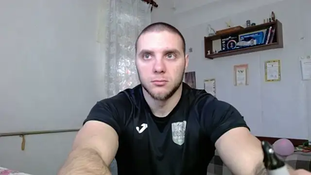 Jordan1Dior online show from March 15, 8:20 am