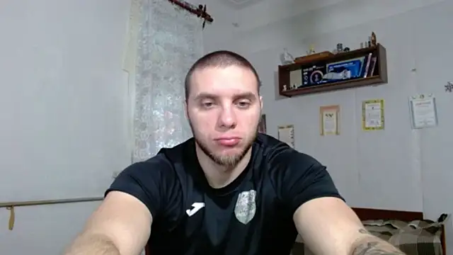 Jordan1Dior online show from March 18, 8:17 am