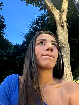 -juicy  online show from November 14, 10:40 pm