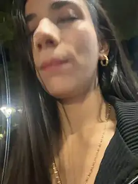 -juicy  online show from August 1, 11:47 pm