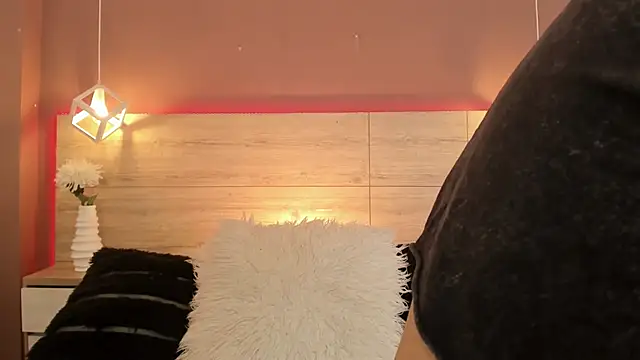 aa lunit online show from December 3, 2:04 pm